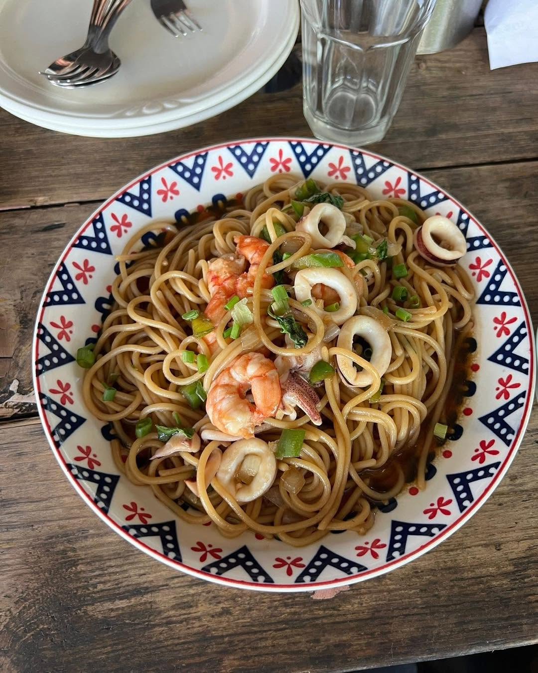 Phad Thai Seafood Noodles